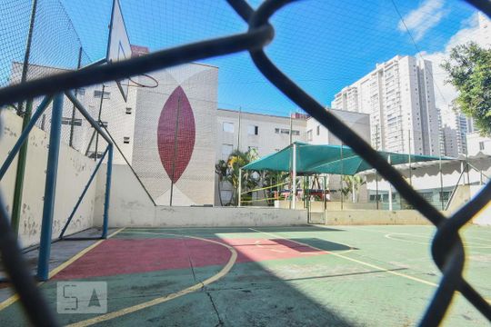 Quadra de apartamento para alugar com 3 quartos, 64m² em Jardim Dom Bosco, São Paulo