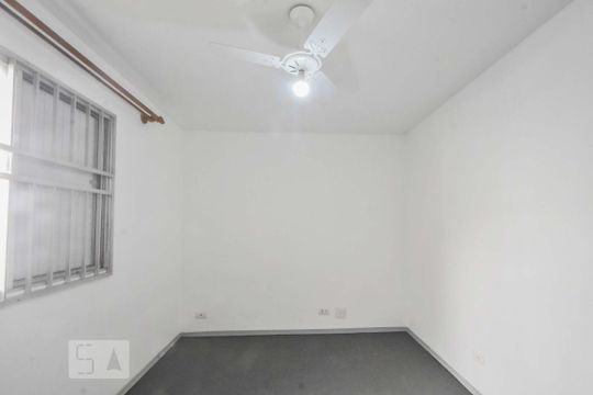 Quarto 1 de apartamento para alugar com 3 quartos, 64m² em Jardim Dom Bosco, São Paulo