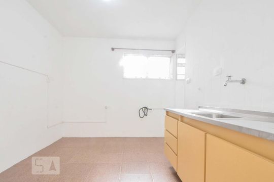 Cozinha de apartamento para alugar com 3 quartos, 64m² em Jardim Dom Bosco, São Paulo