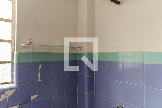 Banheiro de apartamento para alugar com 1 quarto, 37m² em Consolação, São Paulo