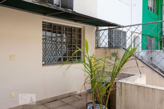 Área externa de casa à venda com 5 quartos, 150m² em Pinheiros, São Paulo