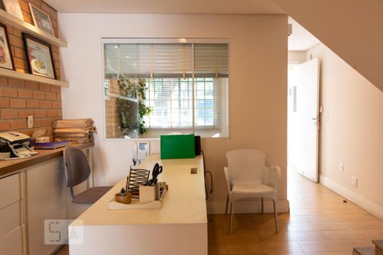 Sala 2 de casa à venda com 5 quartos, 150m² em Pinheiros, São Paulo