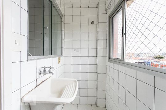 Área de Serviço de apartamento para alugar com 2 quartos, 53m² em Vila Antonieta, São Paulo