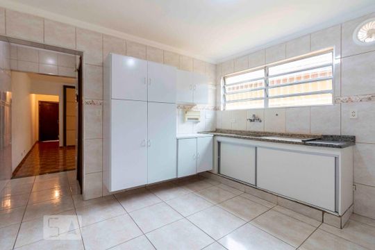 Cozinha de apartamento à venda com 3 quartos, 175m² em Vila Nhocuné, São Paulo