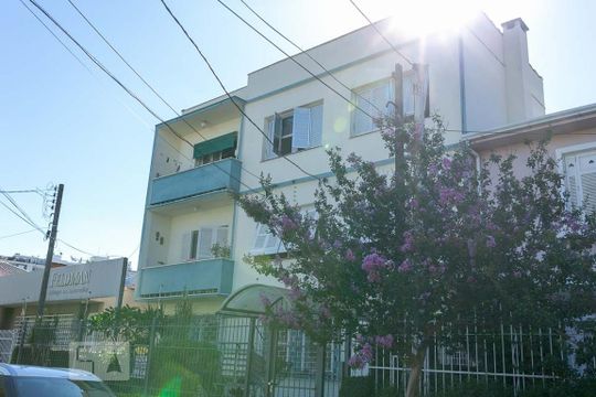 Fachada de apartamento para alugar com 2 quartos, 62m² em Menino Deus, Porto Alegre