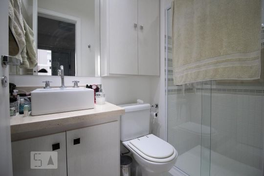 Banheiro da Suíte de apartamento para alugar com 2 quartos, 70m² em Água Branca, São Paulo
