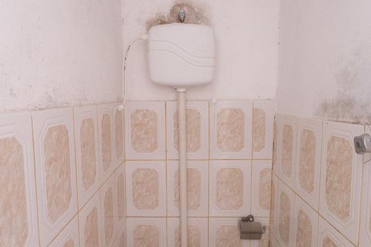 Banheiro de casa para alugar com 1 quarto, 40m² em Alto da Lapa, São Paulo