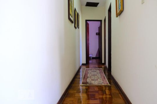 Corredor de casa à venda com 4 quartos, 280m² em Taquara, Rio de Janeiro