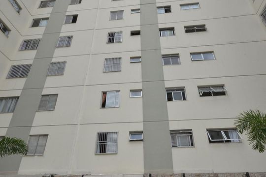 Fachada do Bloco de apartamento para alugar com 3 quartos, 76m² em Vila Monumento, São Paulo