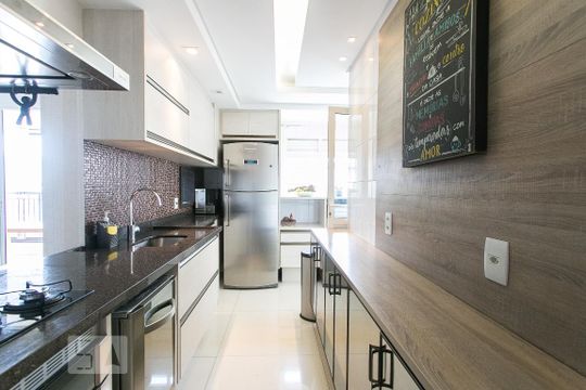 Cozinha de apartamento para alugar com 3 quartos, 120m² em Parque da Vila Prudente, São Paulo