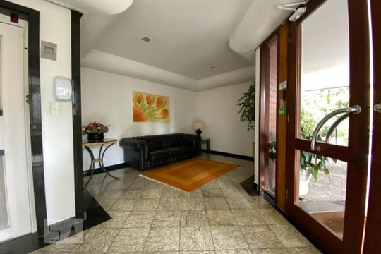 Hall Social de apartamento à venda com 3 quartos, 403m² em Vila Andrade, São Paulo