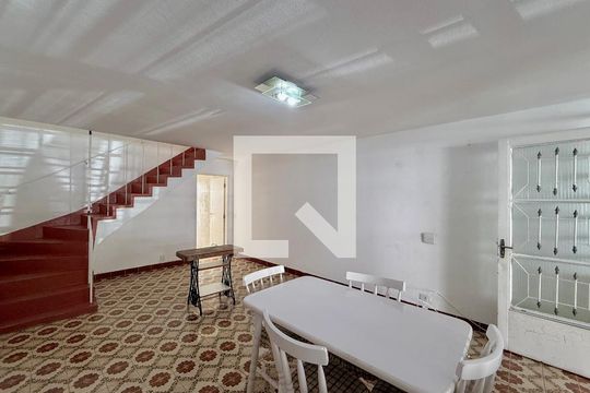 Sala de casa à venda com 2 quartos, 100m² em Vila Cordeiro, São Paulo