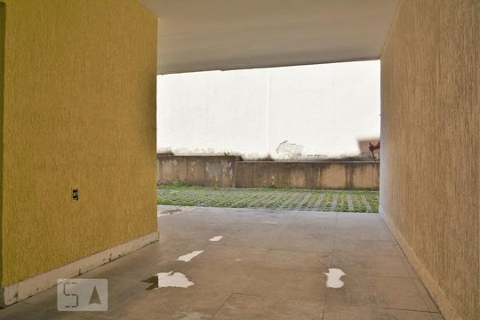 Garagem de casa de condomínio para alugar com 2 quartos, 120m² em Pechincha, Rio de Janeiro
