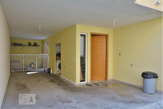 Garagem de casa de condomínio para alugar com 2 quartos, 120m² em Pechincha, Rio de Janeiro