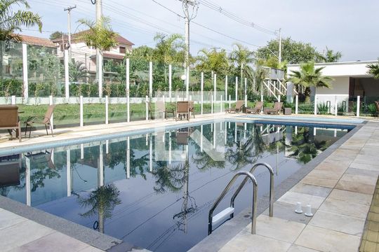 Piscina de apartamento à venda com 2 quartos, 51m² em São José, Canoas