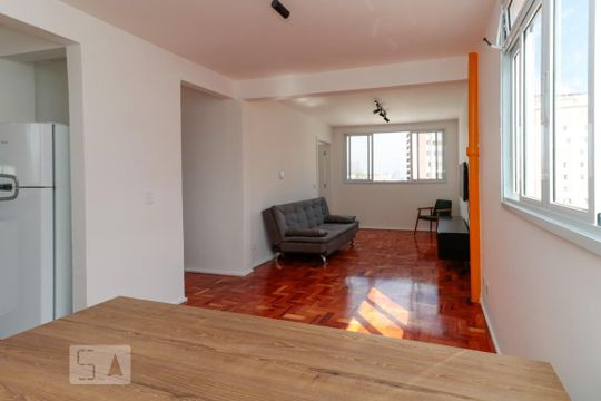 Sala de apartamento para alugar com 1 quarto, 54m² em Vila Madalena, São Paulo