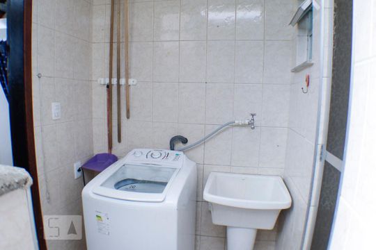 Área de Serviço de apartamento para alugar com 2 quartos, 86m² em Centro, Niterói