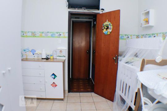 Quarto 2 de apartamento para alugar com 2 quartos, 86m² em Centro, Niterói