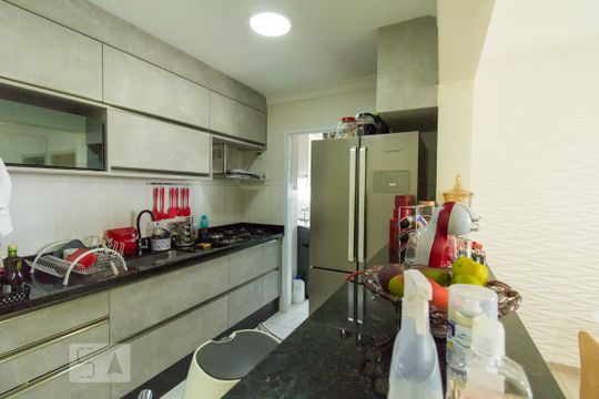 Cozinha de apartamento à venda com 3 quartos, 82m² em Moinho Velho, São Paulo