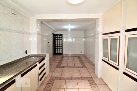 Cozinha  de casa para alugar com 5 quartos, 275m² em Santa Paula, São Caetano do Sul
