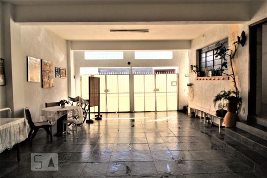 Garagem de casa para alugar com 5 quartos, 275m² em Santa Paula, São Caetano do Sul