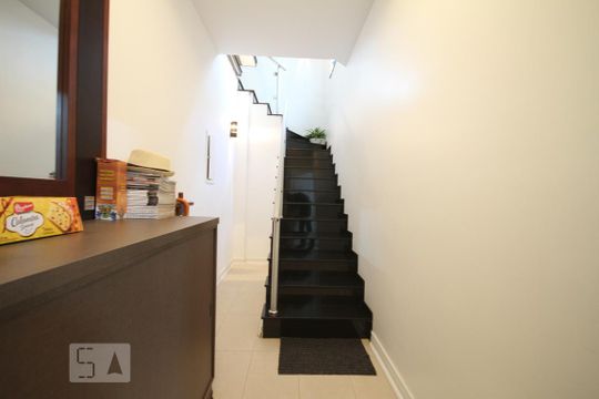 Acesso garagem de casa à venda com 2 quartos, 380m² em Vila Santo Estéfano, São Paulo