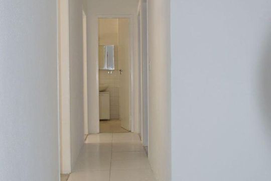 Corredor de apartamento à venda com 3 quartos, 83m² em Fonseca, Niterói