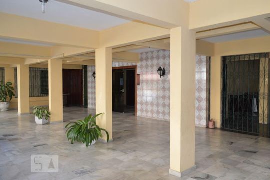 Entrada de apartamento à venda com 3 quartos, 83m² em Fonseca, Niterói