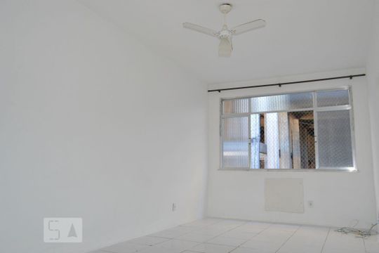 Sala de apartamento à venda com 3 quartos, 83m² em Fonseca, Niterói