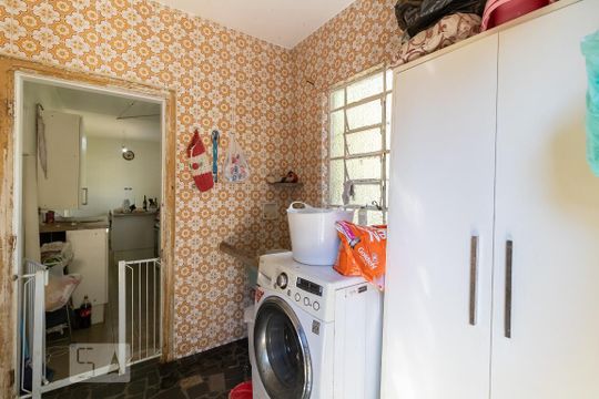 Lavanderia de casa à venda com 3 quartos, 600m² em Bosque da Saúde, São Paulo