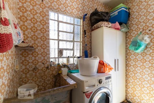 Lavanderia de casa à venda com 3 quartos, 600m² em Bosque da Saúde, São Paulo