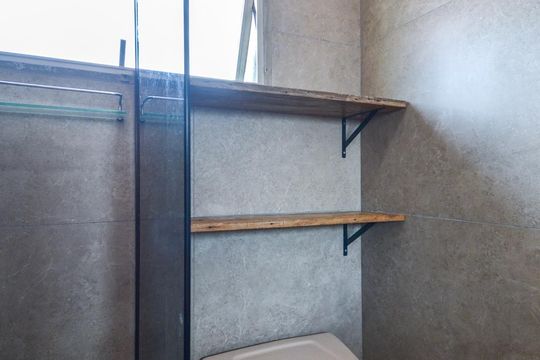 Banheiro de apartamento à venda com 2 quartos, 66m² em Jardim Palermo, São Bernardo do Campo