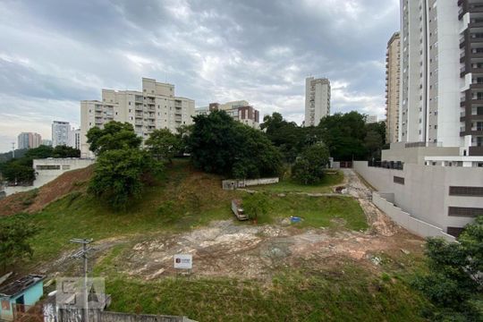 Vista do Quarto 2 de apartamento para alugar com 3 quartos, 76m² em Jardim Ampliação, São Paulo