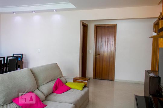 Sala de apartamento para alugar com 4 quartos, 155m² em Vila Bastos, Santo André