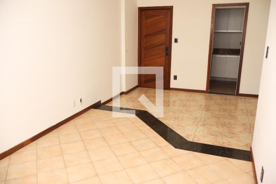 Sala de apartamento para alugar com 3 quartos, 90m² em Imbuí, Salvador