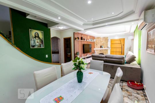 1o. Andar - Sala de casa à venda com 3 quartos, 400m² em Jardim Santa Emília, São Paulo
