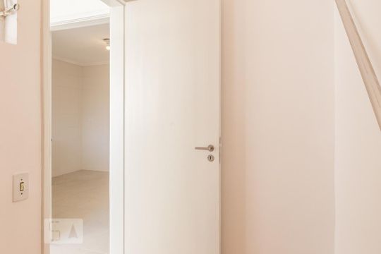 Quarto de Serviço de apartamento para alugar com 2 quartos, 88m² em Vila Anglo Brasileira, São Paulo