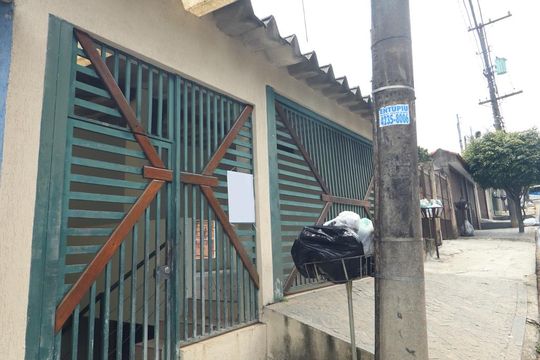 Fachada de casa para alugar com 2 quartos, 60m² em Jardim Stella, Santo André