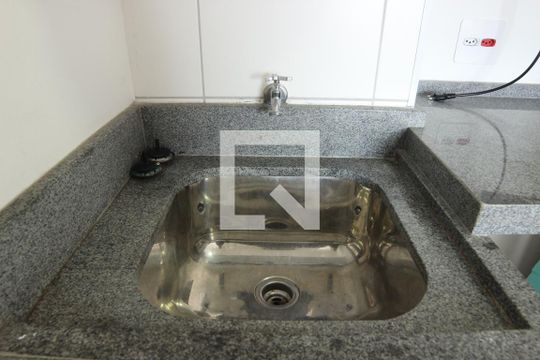 Cozinha de kitnet/studio à venda com 1 quarto, 26m² em Bela Vista, São Paulo