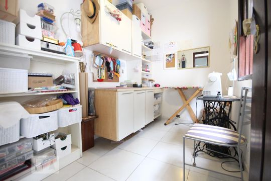 Quarto de Serviço de casa para alugar com 4 quartos, 600m² em Retiro Morumbi, São Paulo