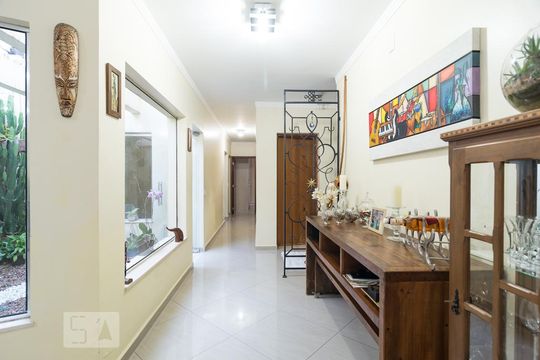 Sala de casa à venda com 3 quartos, 230m² em Mirandópolis, São Paulo