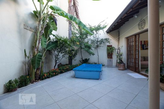 Área Comum de casa à venda com 3 quartos, 230m² em Mirandópolis, São Paulo
