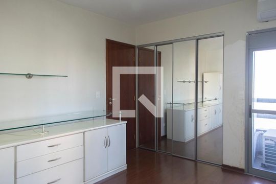 Quarto 3 suite de apartamento à venda com 3 quartos, 160m² em Vila Paulicéia, São Paulo