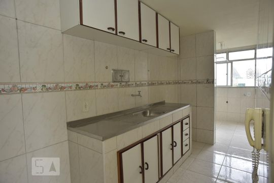 Cozinha de apartamento à venda com 2 quartos, 70m² em Freguesia de Jacarepaguá, Rio de Janeiro