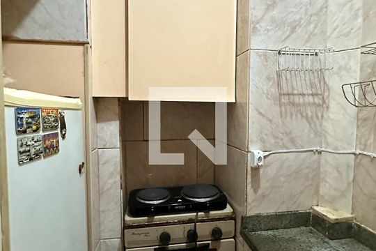 Cozinha de apartamento à venda com 1 quarto, 30m² em Copacabana, Rio de Janeiro
