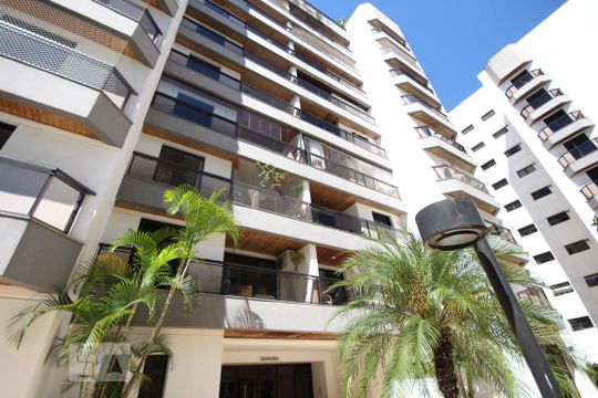 Fachada do Bloco de apartamento para alugar com 3 quartos, 135m² em Vila Progredior, São Paulo