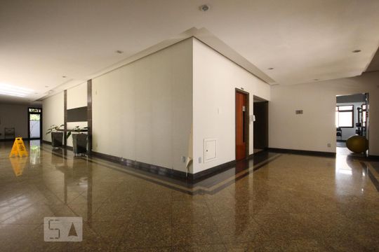 Hall Social de apartamento para alugar com 3 quartos, 135m² em Vila Progredior, São Paulo