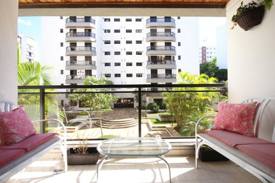 Varanda da Sala de apartamento para alugar com 3 quartos, 135m² em Vila Progredior, São Paulo