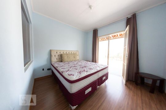 Suíte de casa à venda com 3 quartos, 250m² em Vila Aurora (zona Norte), São Paulo