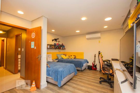 Quarto 1 de casa à venda com 4 quartos, 400m² em Sarandi, Porto Alegre